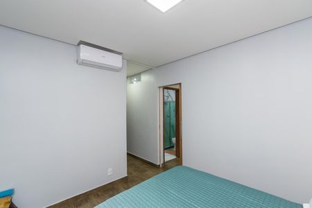 Casa à venda com 400m², 4 quartos e 2 vagasQuarto 3 Suíte 1