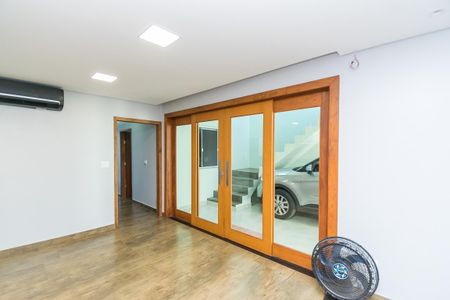 Casa à venda com 400m², 4 quartos e 2 vagasCozinha - Entrada lateral