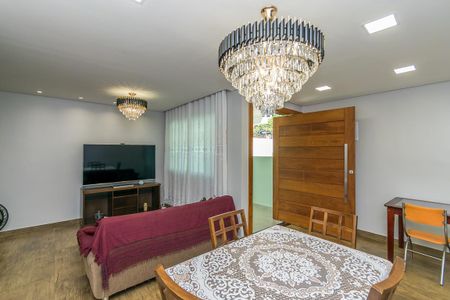 Casa à venda com 400m², 4 quartos e 2 vagasSala