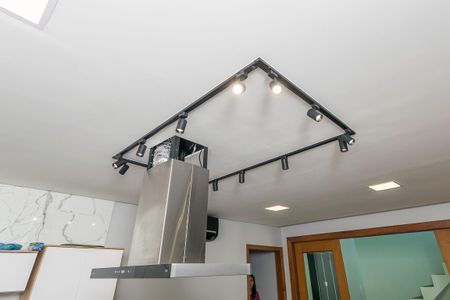 Casa à venda com 400m², 4 quartos e 2 vagasCozinha