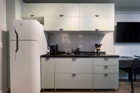 Studio para alugar com 21m², 1 quarto e sem vaga Studio para alugar com 21m², 1 quarto e sem vagaCozinha