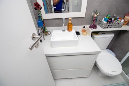 Apartamento à venda com 106m², 2 quartos e 1 vagaBanheiro quarto 1