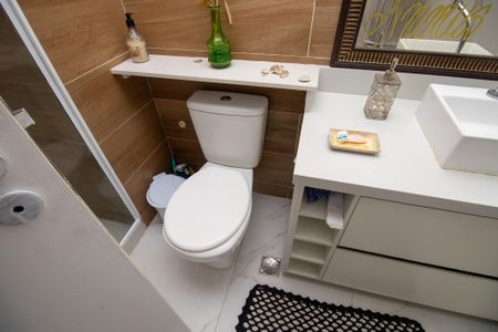 Apartamento à venda com 106m², 2 quartos e 1 vagaBanheiro quarto 2