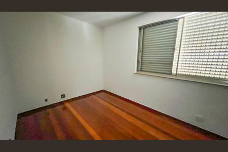 Apartamento à venda com 240m², 4 quartos e 4 vagas Apartamento à venda com 240m², 4 quartos e 4 vagasQuarto 2