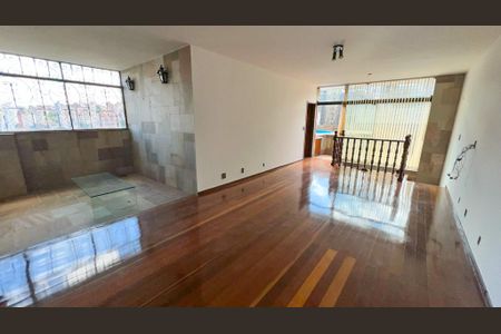 Apartamento à venda com 240m², 4 quartos e 4 vagas Apartamento à venda com 240m², 4 quartos e 4 vagasAndar de Cima