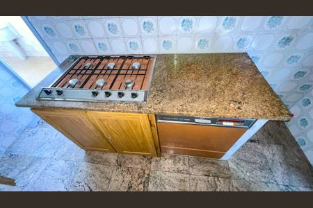 Apartamento à venda com 240m², 4 quartos e 4 vagas Apartamento à venda com 240m², 4 quartos e 4 vagasCozinha