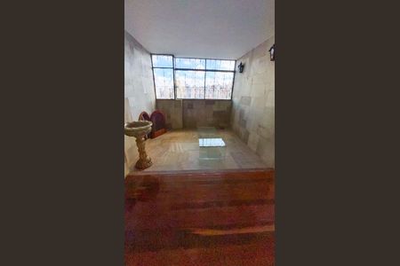 Apartamento à venda com 240m², 4 quartos e 4 vagas Apartamento à venda com 240m², 4 quartos e 4 vagasÁrea comum