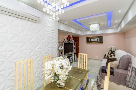 Apartamento à venda com 90m², 2 quartos e 1 vagaSala