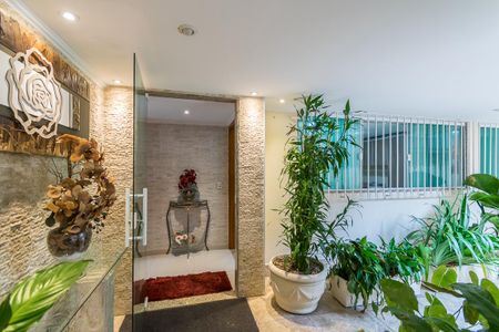 Apartamento à venda com 90m², 2 quartos e 1 vagaÁrea comum - Entradas do imóvel