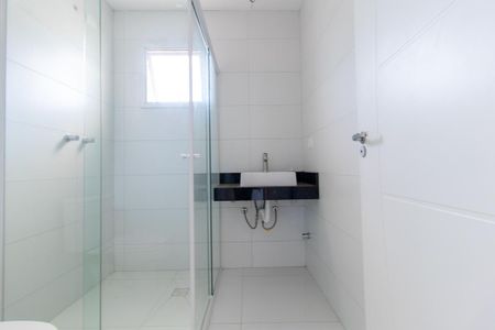 Casa de condomínio para alugar com 169m², 3 quartos e 2 vagas Casa de condomínio para alugar com 169m², 3 quartos e 2 vagasBanheiro da Suíte