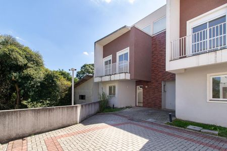 Casa de condomínio para alugar com 169m², 3 quartos e 2 vagas Casa de condomínio para alugar com 169m², 3 quartos e 2 vagasFachada