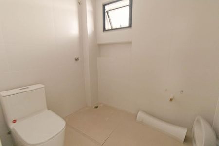 Casa de condomínio para alugar com 200m², 3 quartos e 2 vagasBanheiro da Suite 3