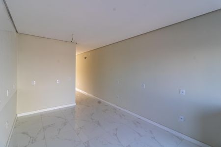 Casa à venda com 108m², 2 quartos e 2 vagas Casa à venda com 108m², 2 quartos e 2 vagasCozinha e Área de Serviço