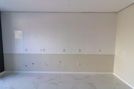 Casa à venda com 108m², 2 quartos e 2 vagas Casa à venda com 108m², 2 quartos e 2 vagasCozinha e Área de Serviço