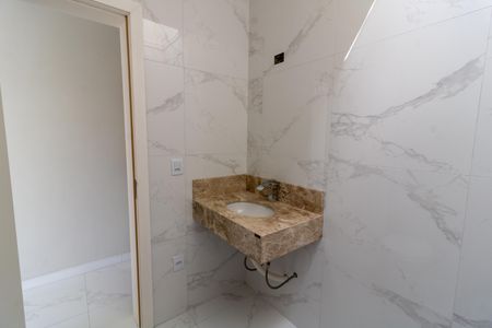 Casa à venda com 108m², 2 quartos e 2 vagas Casa à venda com 108m², 2 quartos e 2 vagasBanheiro da Suíte 1