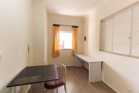 Studio para alugar com 30m², 1 quarto e sem vaga Studio para alugar com 30m², 1 quarto e sem vagaStudio