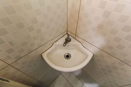 Studio para alugar com 30m², 1 quarto e sem vaga Studio para alugar com 30m², 1 quarto e sem vagaBanheiro