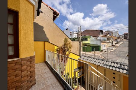 Casa à venda com 241m², 4 quartos e 6 vagas Casa à venda com 241m², 4 quartos e 6 vagasVaranda da Sala