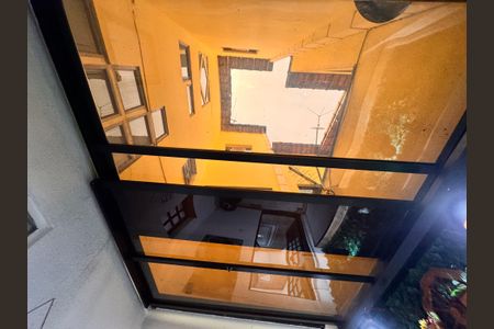 Casa à venda com 241m², 4 quartos e 6 vagas Casa à venda com 241m², 4 quartos e 6 vagasJardim de inverno