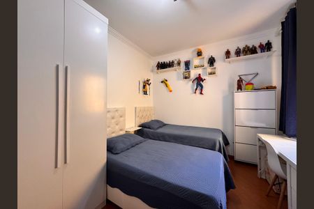 Casa à venda com 241m², 4 quartos e 6 vagas Casa à venda com 241m², 4 quartos e 6 vagasQuarto 1