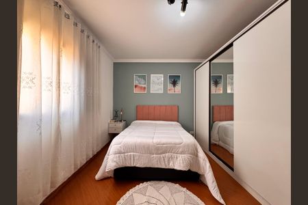 Casa à venda com 241m², 4 quartos e 6 vagas Casa à venda com 241m², 4 quartos e 6 vagasQuarto 2