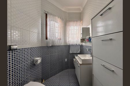 Casa à venda com 241m², 4 quartos e 6 vagas Casa à venda com 241m², 4 quartos e 6 vagasBanheiro da suíte