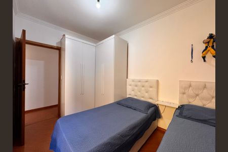 Casa à venda com 241m², 4 quartos e 6 vagas Casa à venda com 241m², 4 quartos e 6 vagasQuarto 1