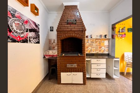 Casa à venda com 241m², 4 quartos e 6 vagas Casa à venda com 241m², 4 quartos e 6 vagasChurrasqueira área gourmet