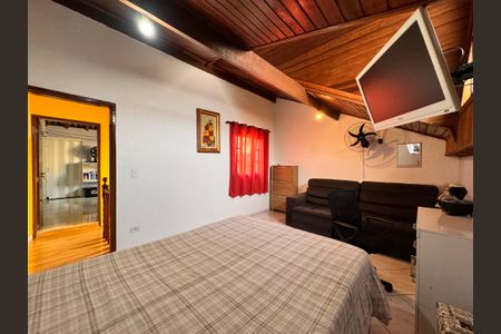 Casa à venda com 241m², 4 quartos e 6 vagas Casa à venda com 241m², 4 quartos e 6 vagasQuarto 3