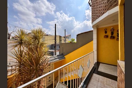 Casa à venda com 241m², 4 quartos e 6 vagas Casa à venda com 241m², 4 quartos e 6 vagasVaranda da Sala