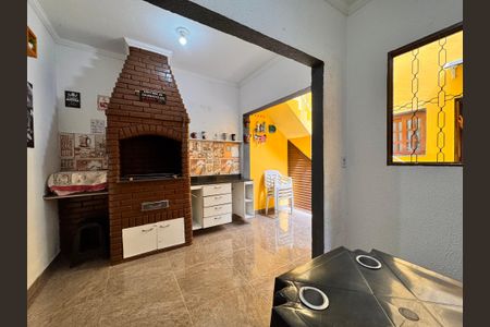 Casa à venda com 241m², 4 quartos e 6 vagas Casa à venda com 241m², 4 quartos e 6 vagasChurrasqueira área gourmet