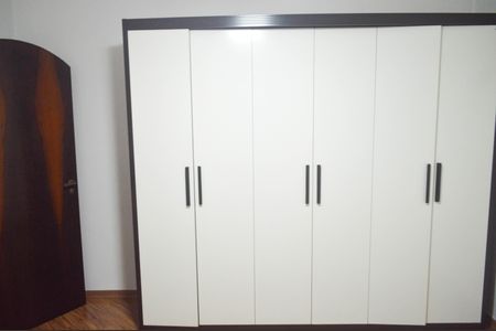 Casa à venda com 180m², 3 quartos e 4 vagasQuarto 2