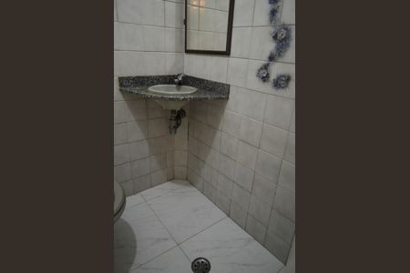 Casa à venda com 180m², 3 quartos e 4 vagasLavabo