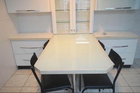 Casa à venda com 180m², 3 quartos e 4 vagasCozinha