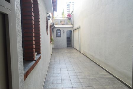 Casa à venda com 180m², 3 quartos e 4 vagasÁrea externa