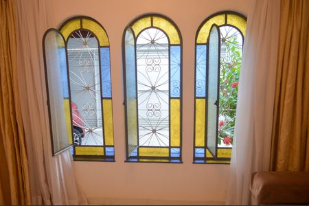 Casa à venda com 180m², 3 quartos e 4 vagasSala