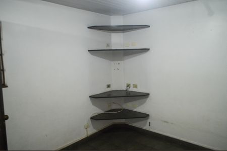 Casa à venda com 180m², 3 quartos e 4 vagasDespensa