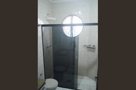 Casa à venda com 180m², 3 quartos e 4 vagasBanheiro Superior