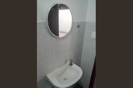 Casa à venda com 180m², 3 quartos e 4 vagasBanheiro de serviço