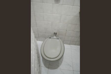 Casa à venda com 180m², 3 quartos e 4 vagasLavabo