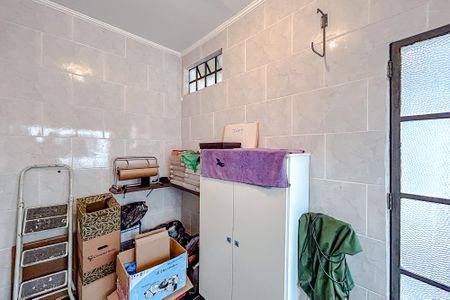 Casa à venda com 242m², 5 quartos e 5 vagasQuarto de Serviço Casa 2