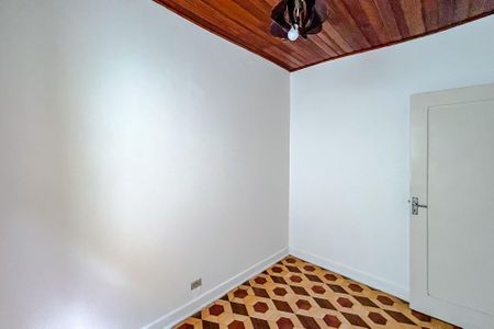 Casa à venda com 242m², 5 quartos e 5 vagasQuarto 1 - Casa 2