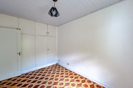 Casa à venda com 242m², 5 quartos e 5 vagasQuarto 2 - Casa 2