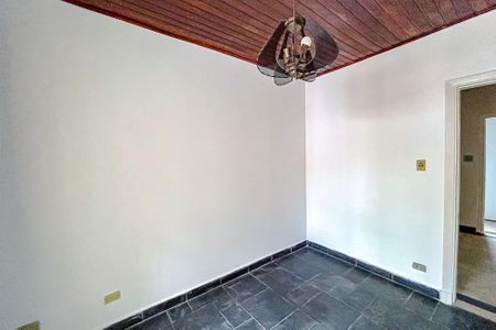 Casa à venda com 242m², 5 quartos e 5 vagasQuarto 3 - Casa 2