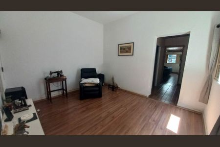 Casa à venda com 260m², 3 quartos e 2 vagas