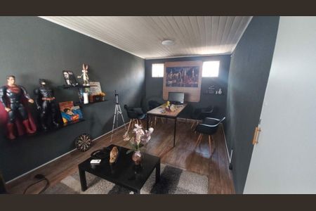 Casa à venda com 260m², 3 quartos e 2 vagas