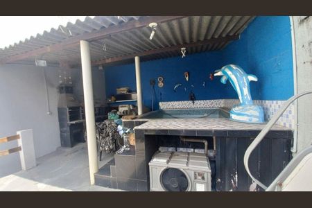 Casa à venda com 260m², 3 quartos e 2 vagas