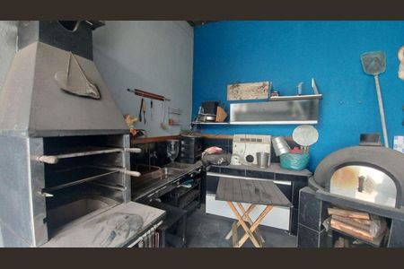 Casa à venda com 260m², 3 quartos e 2 vagas