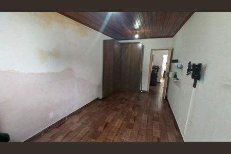 Casa à venda com 260m², 3 quartos e 2 vagas
