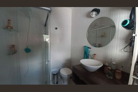 Casa à venda com 260m², 3 quartos e 2 vagas